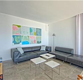 5 bedroom luxury villa with infinity pool, sea views and tennis court near Chania, sleeps 10